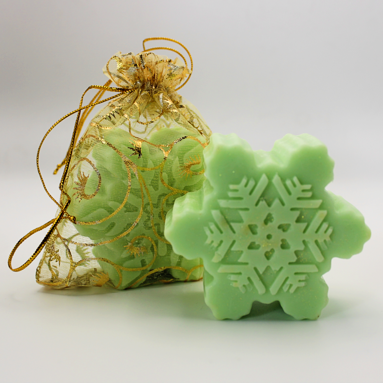 Snowflake Soap Collection – Hand Poured 3.5 oz Bars  Mango Coconut Shea Butter  Apple Ginger & Peppermint Eucalyptus Scents  Gift Bagged